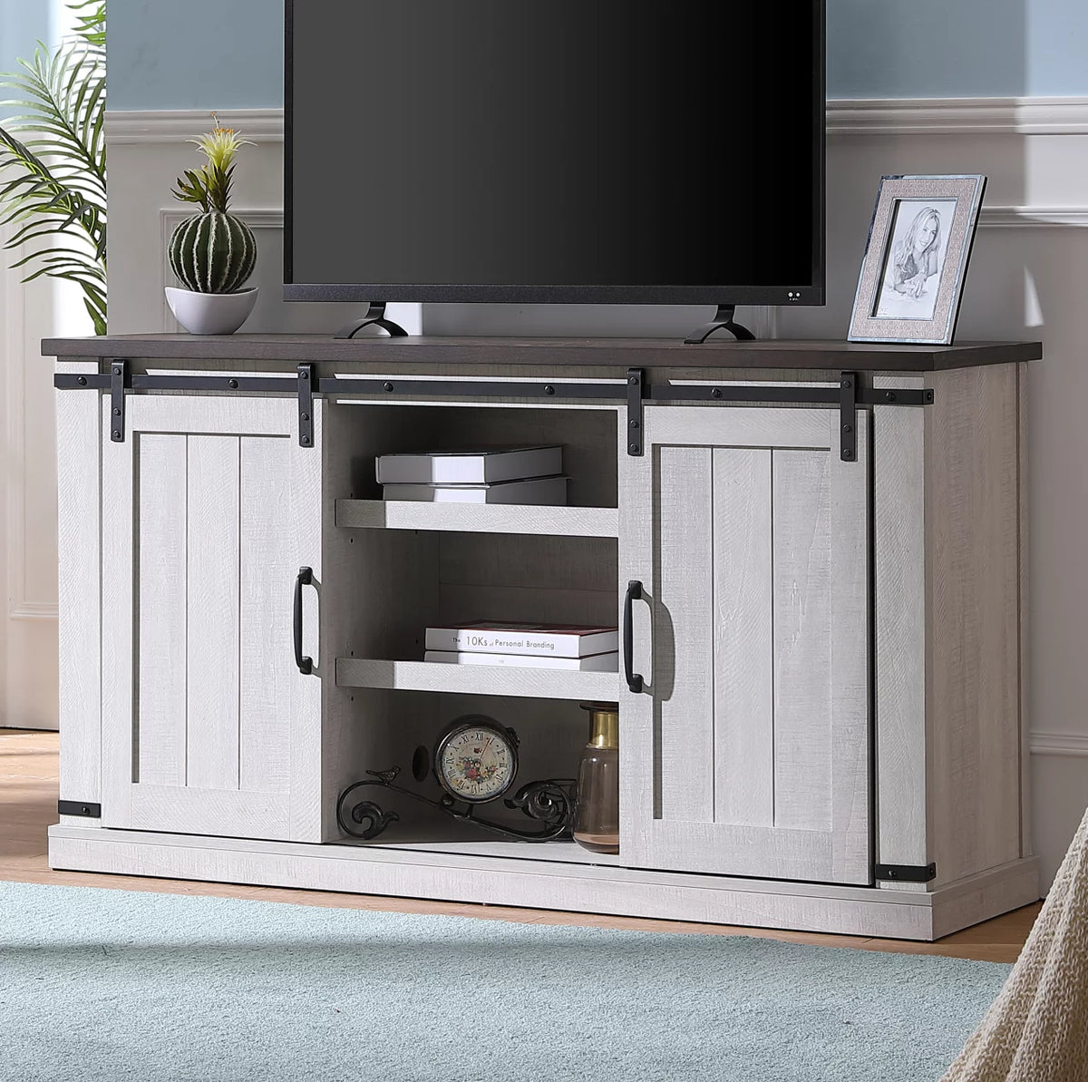 Farmhouse Barn Door TV Stand U515526