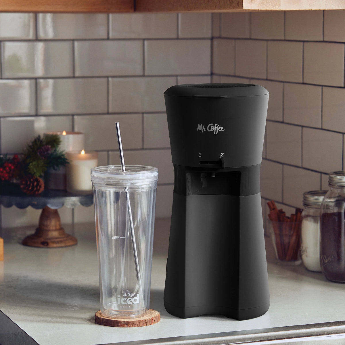 Iced Coffee Maker with Reusable Tumbler and Filter, Black V2903