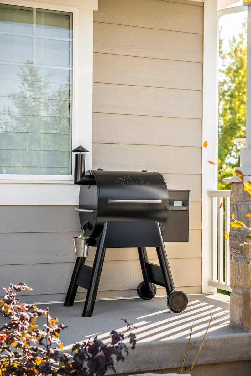 Black Wood Pellet Grill J54233